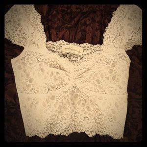 White lace crop top Abercrombie