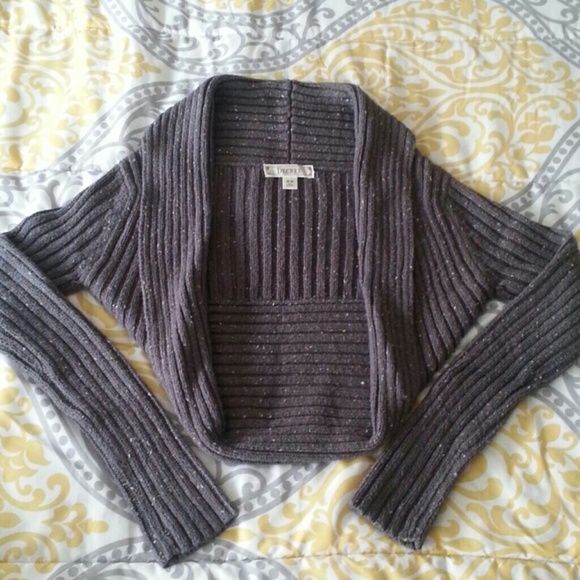 Cropped Sweater / Shrug