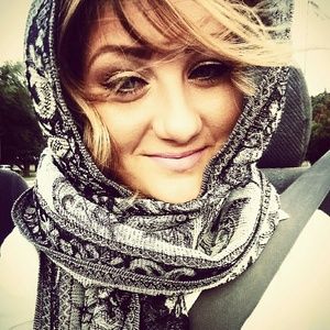 Meet your Posher, Lynnette