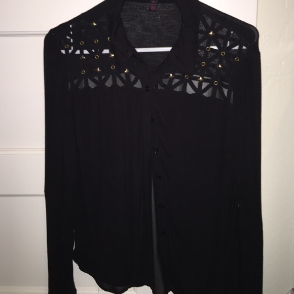 Black long sleeve fancy button up