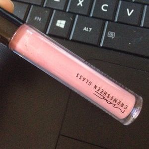 Mac cremesheen glass