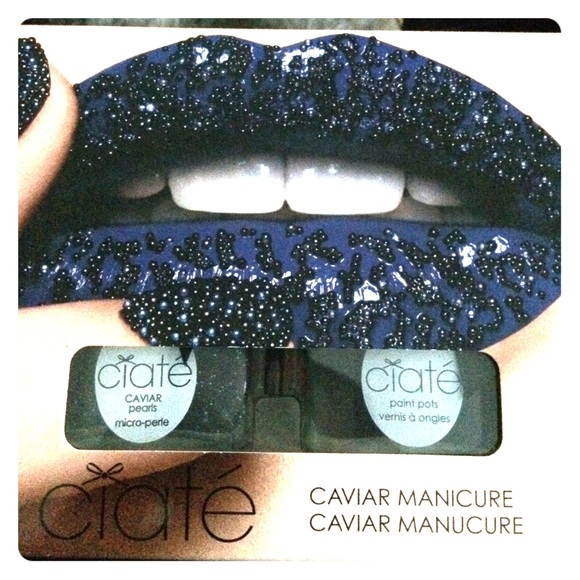Ciate blue caviar manicure set!