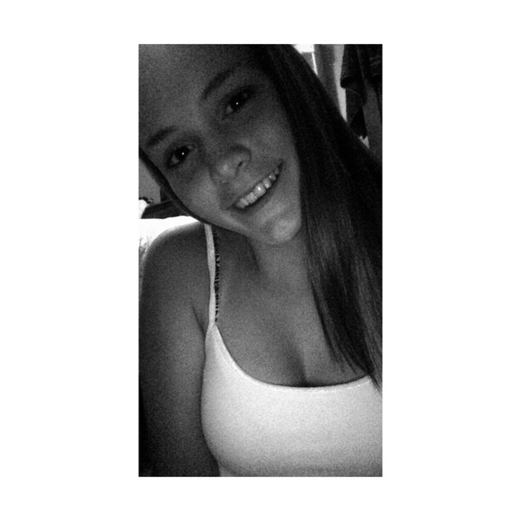 Meet your Posher, Hayli