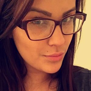 Meet your Posher, Cassy
