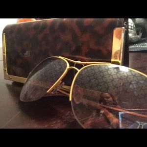 Tory burch sunglasses