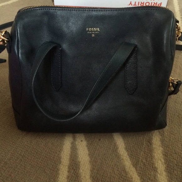 Fossil Handbags - Fossil purse! Navy blue