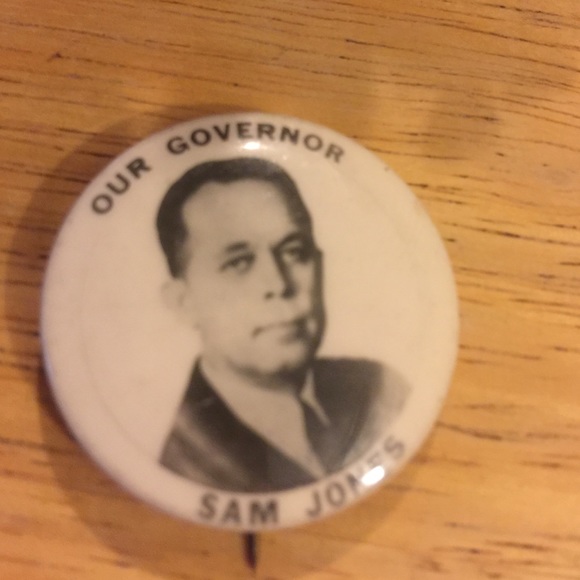 Sam Jones pin - Picture 2 of 3