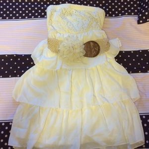 Adorable strapless dress