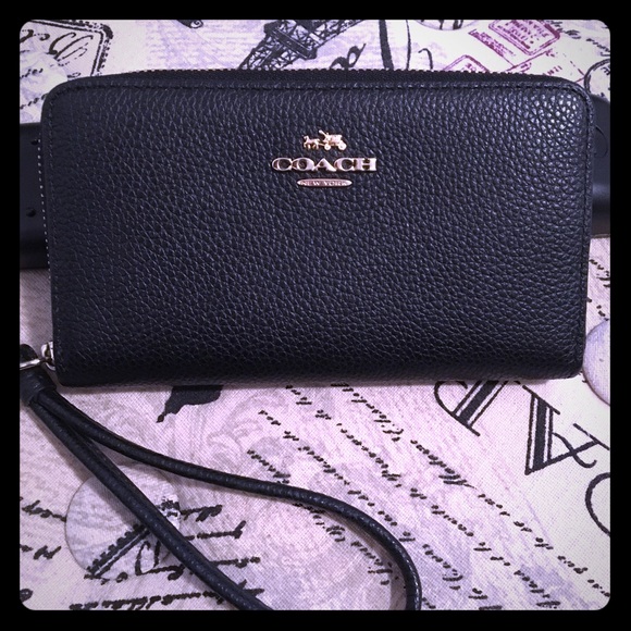 Coach Universal Zip Leather case ( Wristlet)