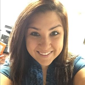 Meet your Posher, Carla