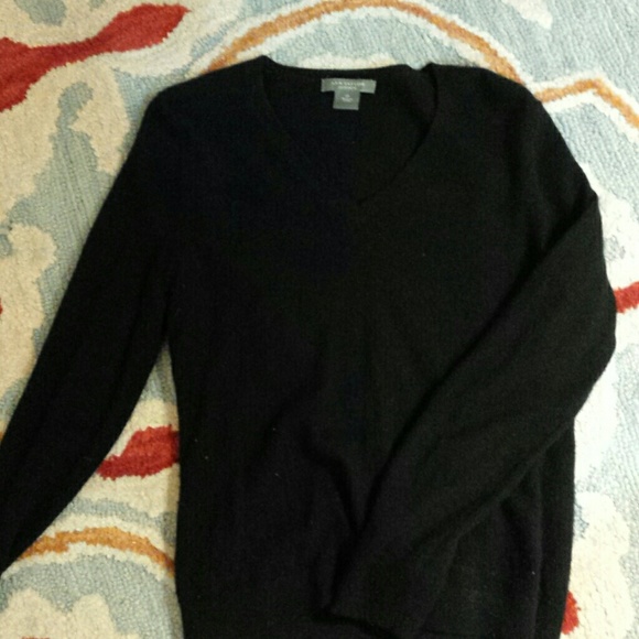 Ann Taylor v-neck sweater