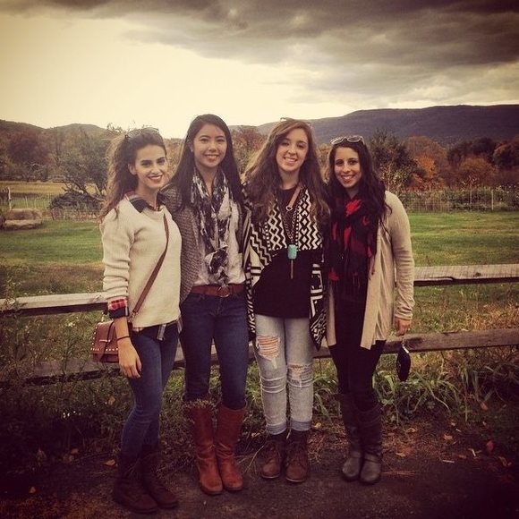 Meet your Posher, Denise - Picture 1 of 1