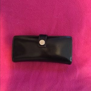 Black hobo wallet
