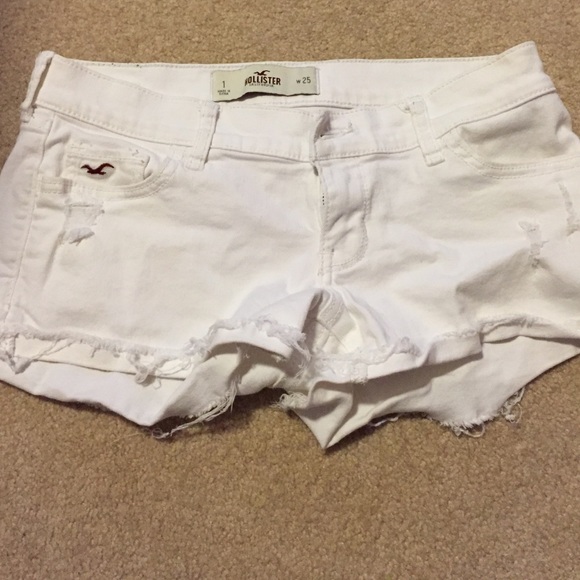 White hollister shorts - Picture 1 of 2
