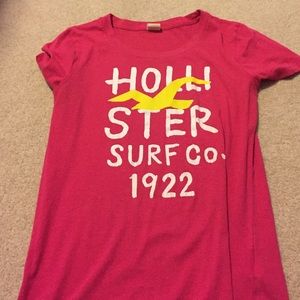 Cute hollister shirt