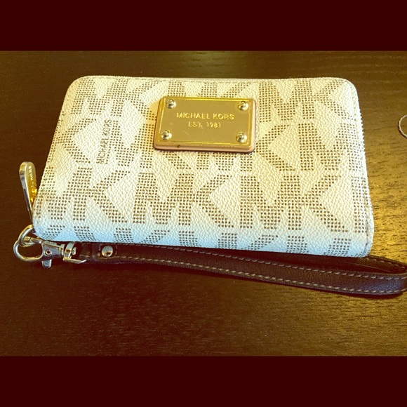 Authentic Michael Kors. Special price $60
