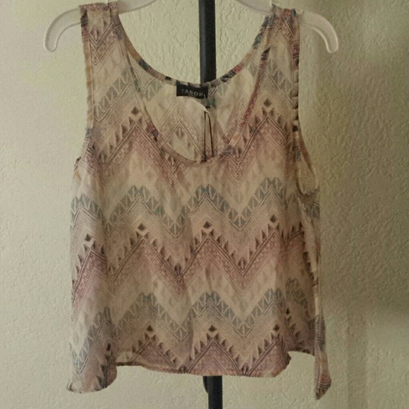 Crop top