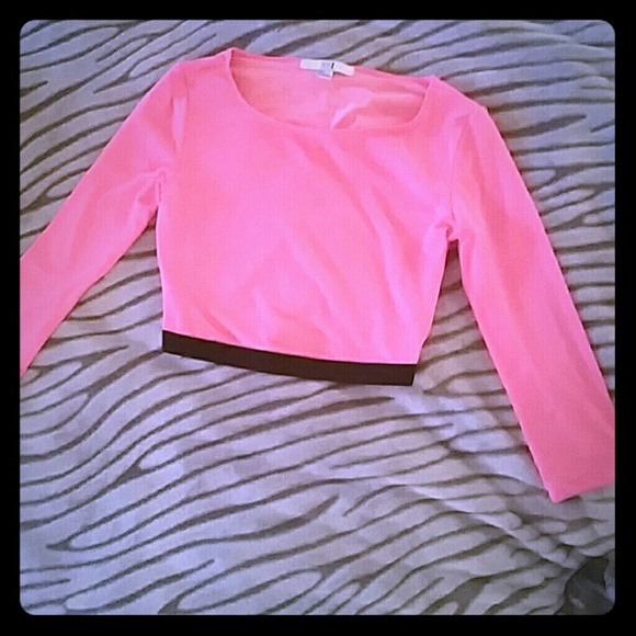 Hot pink mesh overlay crop top 3/4 sleeves