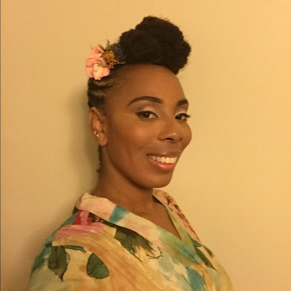 Meet your Posher, Camielle - Picture 1 of 1