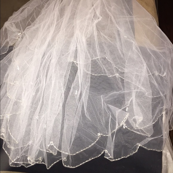 Additional pictures of the dress