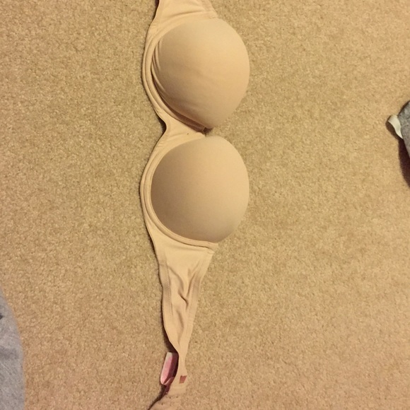 Strapless Victoria's Secret bra - Picture 1 of 1