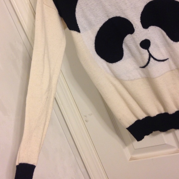 A comfy sweater - Picture 2 of 3