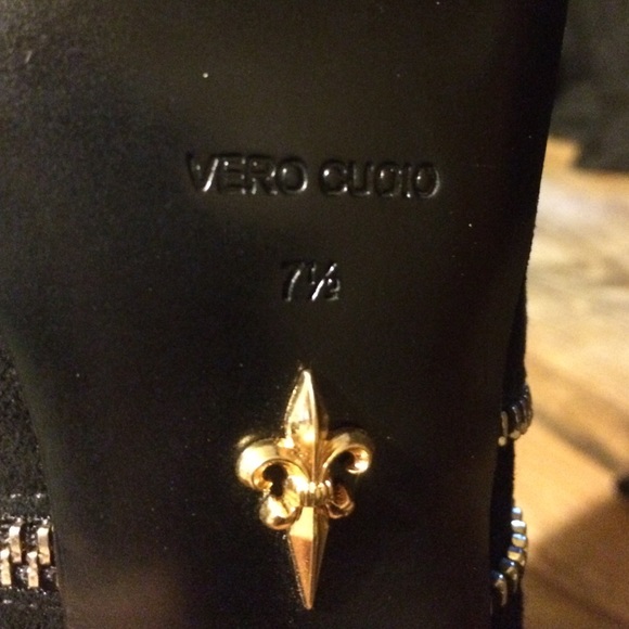 AUTHENTIC VERO CUCIO POUR LA VICTORIES ZIP BOOTS - Picture 3 of 4