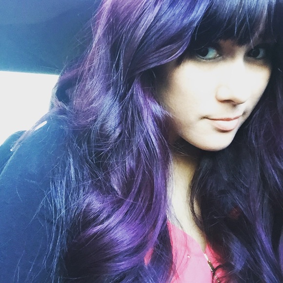 Meet your Posher, Kristal - Picture 2 of 3