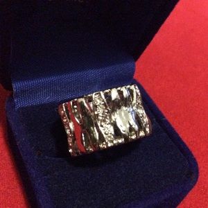 Mariah Carey Ring simulated Diamonds and Silver