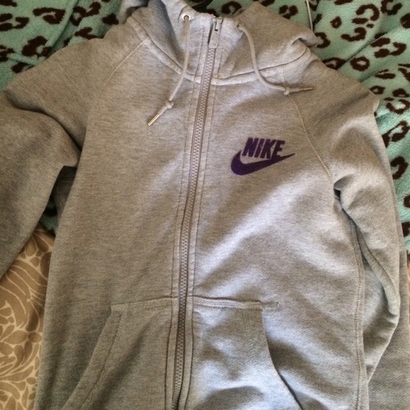 Nike bundle - Picture 4 of 4