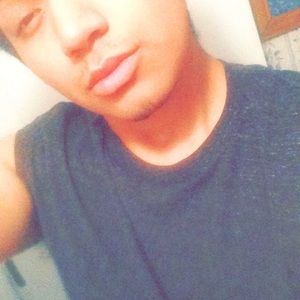 Meet your Posher, Tomas