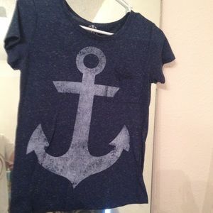 Short sleeve shirt with pocket