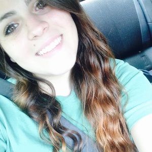 Meet your Posher, Alexus