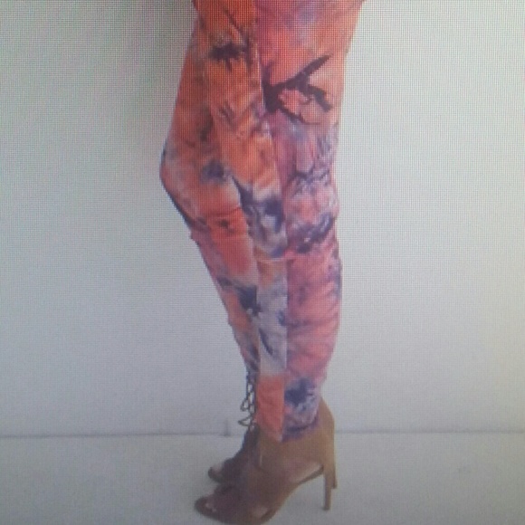 Tie die romper - Picture 2 of 3