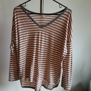 🎀SOLD!🎀Gap loose fitting top