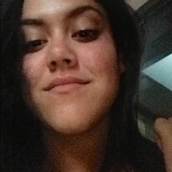 Meet your Posher, Celeste