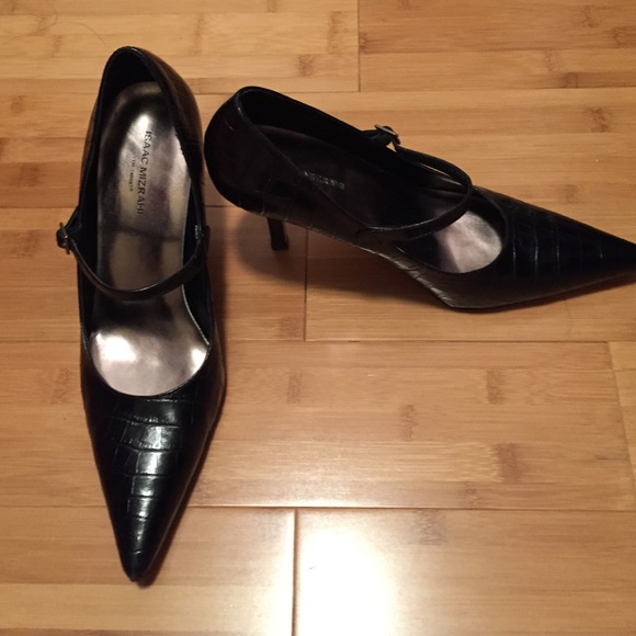Black, Isaac Mizrahi Mary Jane Pumps - size 8