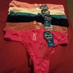 **FLASH SALE **New with tags set of six thongs