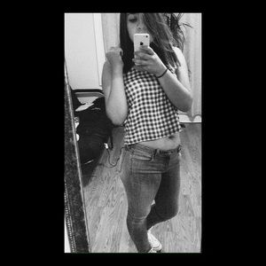 Meet your Posher, Jenifer