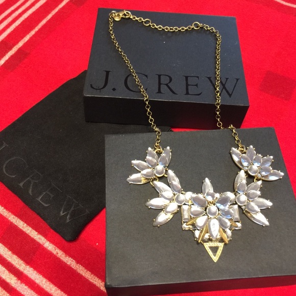 💘J.crew necklace 💘