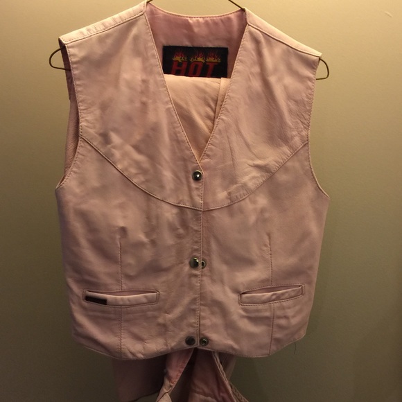 Pink leather riding chaps and vest!!