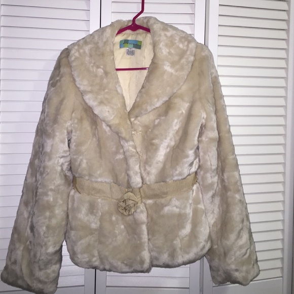 A beautiful, soft, and comfortable coat.(SOLD)