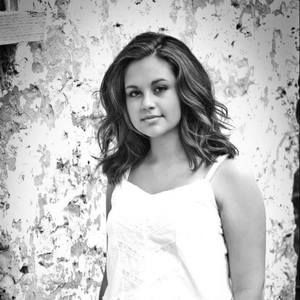 Meet your Posher, Madelyn