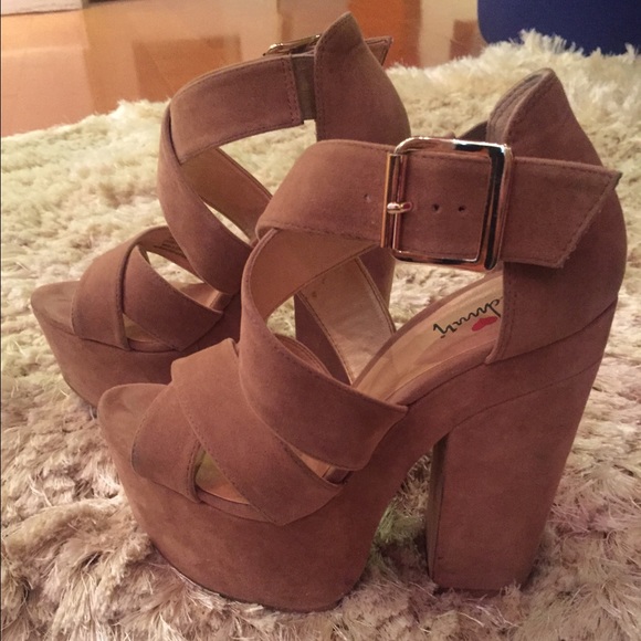 Luichiny "Van Buren" Chunky Heel Sandal 7