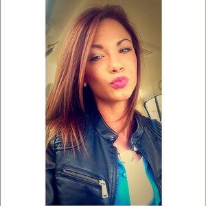 Meet your Posher, Kara