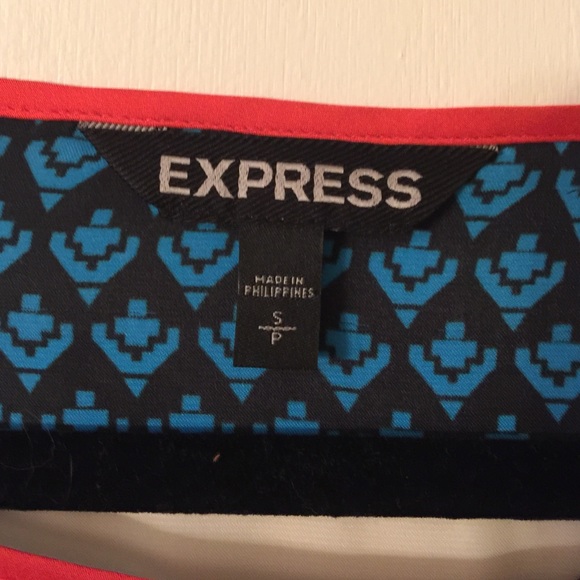 Express short sleeve blouse - Picture 2 of 2