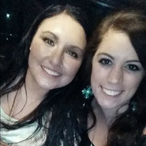 Meet your Posher, Hayle