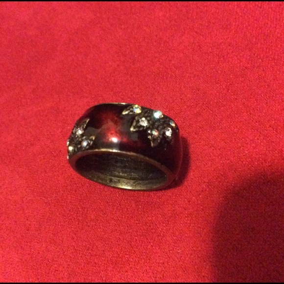 NEW UNUSED Elegant and Unique Wine color Ring