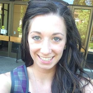 Meet your Posher, Aly