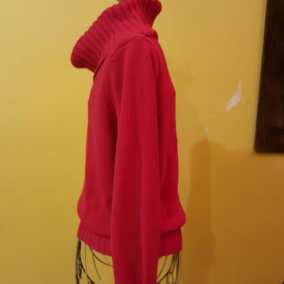 Sweater - Picture 3 of 4